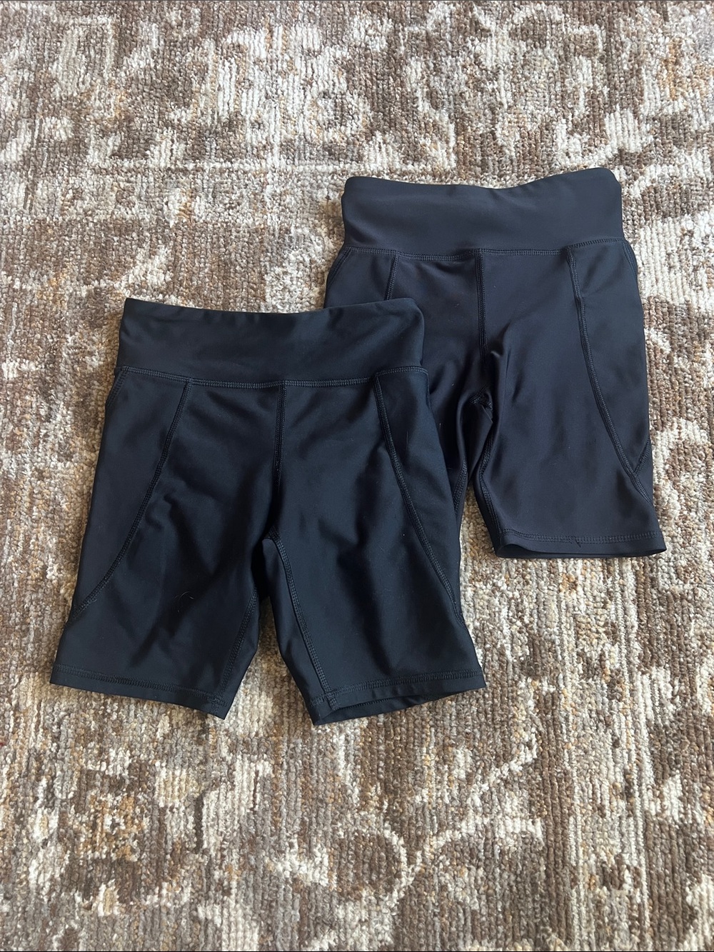 Old Navy Active Girls Medium 8 Black Biker Shorts with Pocket